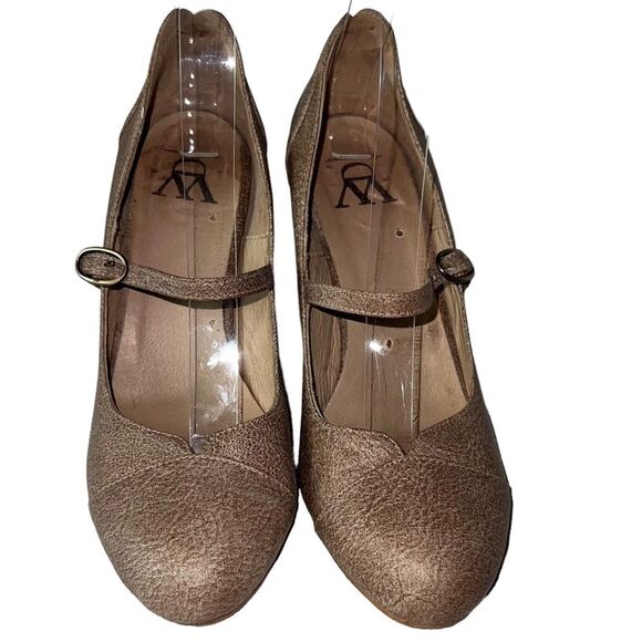 Diana Warner Mary Jane Pumps Tan Size 40 9 Heels - Picture 7 of 9